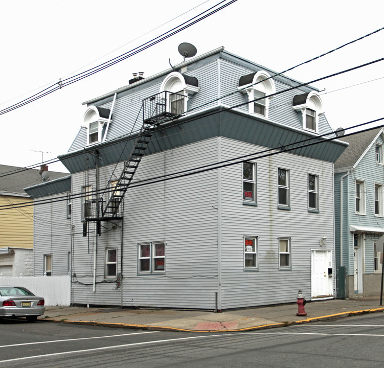 115 2nd St in Elizabeth, NJ - Foto de edificio