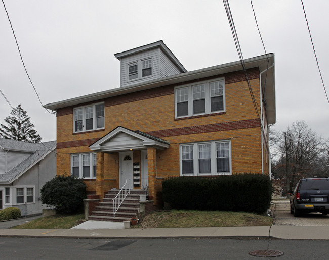 206 Belair Rd in Staten Island, NY - Building Photo - Building Photo