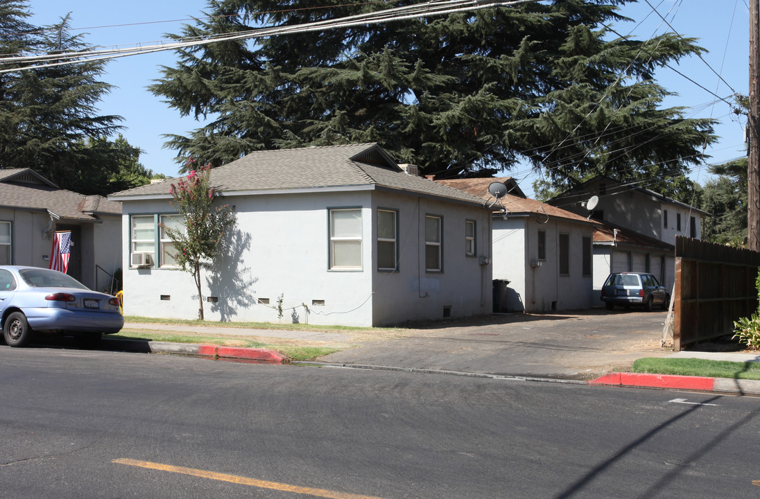 713 W 6th St in Madera, CA - Building Photo