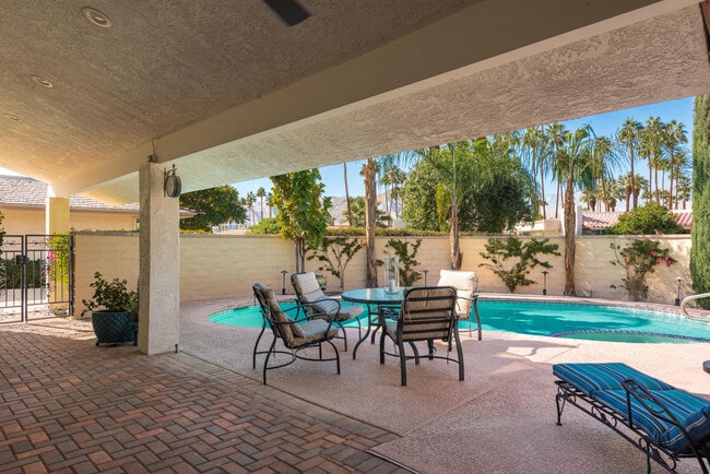 66 Dartmouth Dr in Rancho Mirage, CA - Building Photo - Building Photo