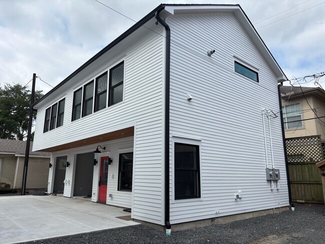 2636 Greenbriar Dr, Unit 1 in Houston, TX - Building Photo - Building Photo