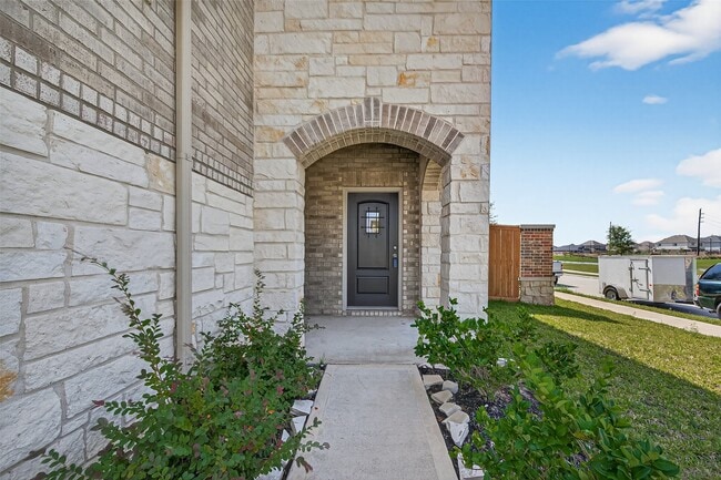 property at 1028 Laguna Cv Dr