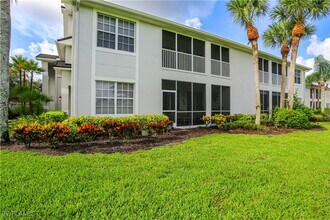 5885 3 Iron Dr in Naples, FL - Building Photo - Building Photo