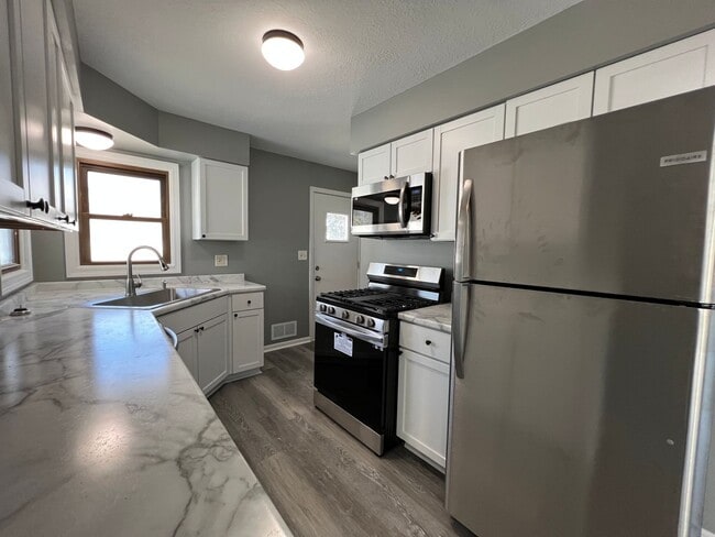 property at 2033 15th St NW