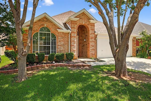 3012 Honey Locust Dr in Euless, TX - Building Photo - Building Photo