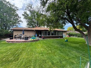 500 Estes St in Lakewood, CO - Foto de edificio - Building Photo