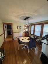 65 Saxton St, Unit #2 in Boston, MA - Foto de edificio - Building Photo
