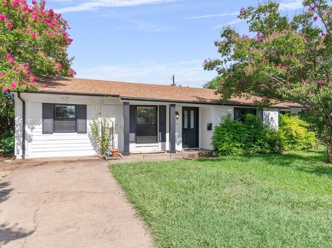 204 Ocean Dr in Richardson, TX - Building Photo - Building Photo