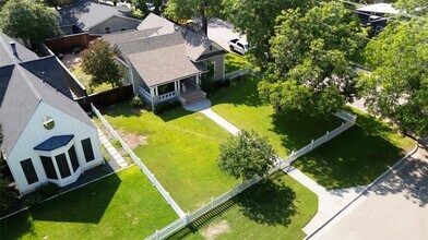 1502 S Elm St in Georgetown, TX - Building Photo - Building Photo