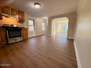 314 Main St in Corinth, NY - Building Photo - Building Photo