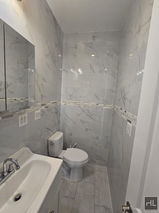 property at 289 Kingston Ave