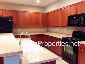 10375 Church St-Unit -UNIT 40 in Rancho Cucamonga, CA - Building Photo - Building Photo