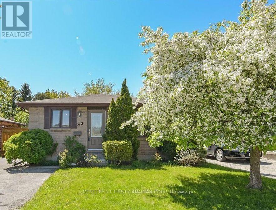 352 Ardsley Crescent in London, ON - Building Photo