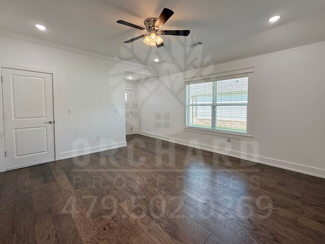2005 E Brookview Dr in Siloam Springs, AR - Building Photo - Building Photo