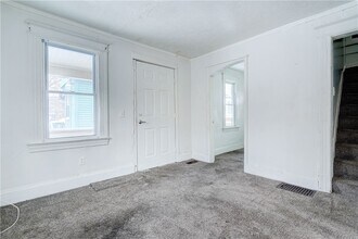 127 Rosewood Terrace in Rochester, NY - Building Photo - Building Photo