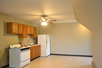 601 S Osteopathy Ave, Unit 4 in Kirksville, MO - Building Photo - Building Photo