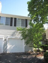2232 Colorado Ave in Elgin, IL - Building Photo