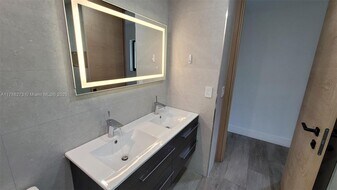 9925 Costa del Sol Blvd in Doral, FL - Building Photo