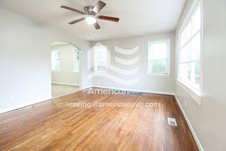 301 Ammons Rd in Spartanburg, SC - Foto de edificio - Building Photo