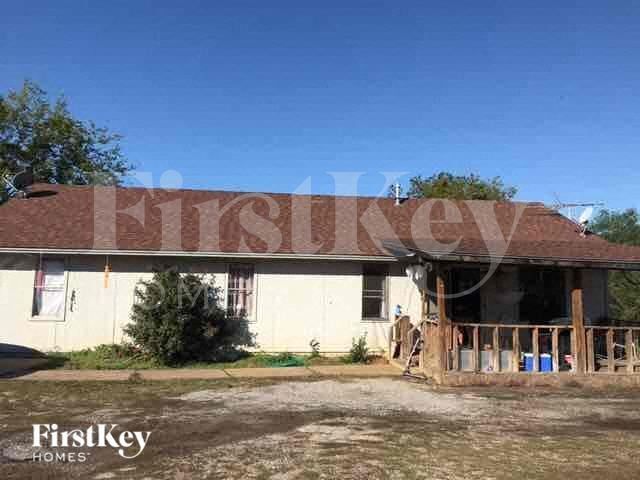 6244 Hartman Rd in Forest Hill, TX - Foto de edificio