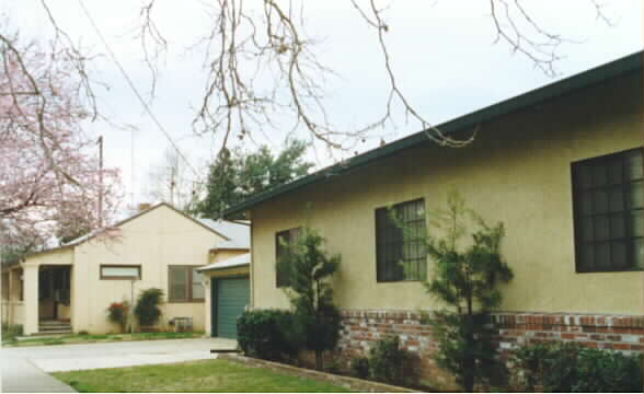 209 Chestnut St in Lodi, CA - Building Photo