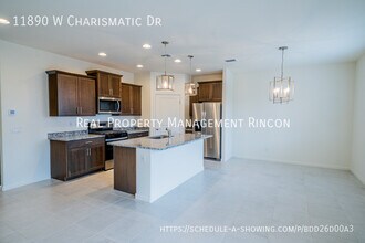 11890 W Charismatic Dr in Marana, AZ - Foto de edificio - Building Photo