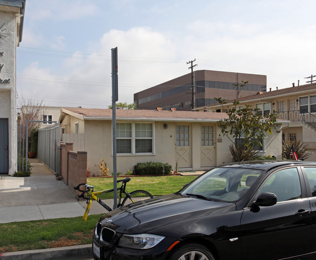 1437 9th St in Santa Monica, CA - Foto de edificio - Building Photo