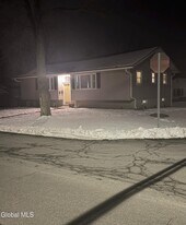 5 Maine Ave in Rensselaer, NY - Building Photo