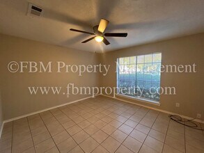 509 W Denton St in Ennis, TX - Building Photo - Building Photo