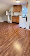 155 Lewis Ave, Unit 3 in Meriden, CT - Building Photo - Building Photo