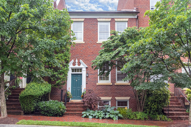 property at 3604 Reservoir Rd NW