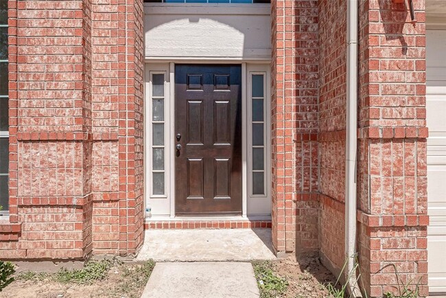 19718 Wren Forest Ln in Houston, TX - Foto de edificio - Building Photo