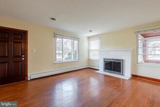 871 Highland Ave in Annapolis, MD - Building Photo - Building Photo