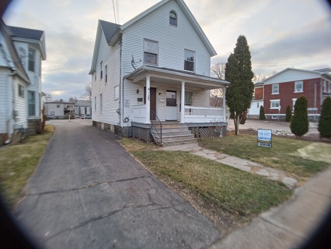 418 N Walnut St in Lansing, MI - Building Photo - Building Photo