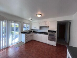 2203 Amanda Way in Sacramento, CA - Building Photo - Building Photo