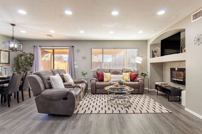 1387 E 10th Pl in Casa Grande, AZ - Building Photo - Building Photo