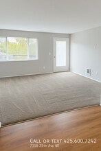 7318 35th Ave NE in Seattle, WA - Foto de edificio - Building Photo