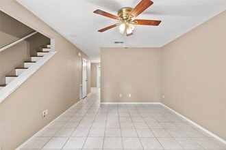 2521 Crosstimbers Dr in Huntsville, TX - Building Photo - Building Photo