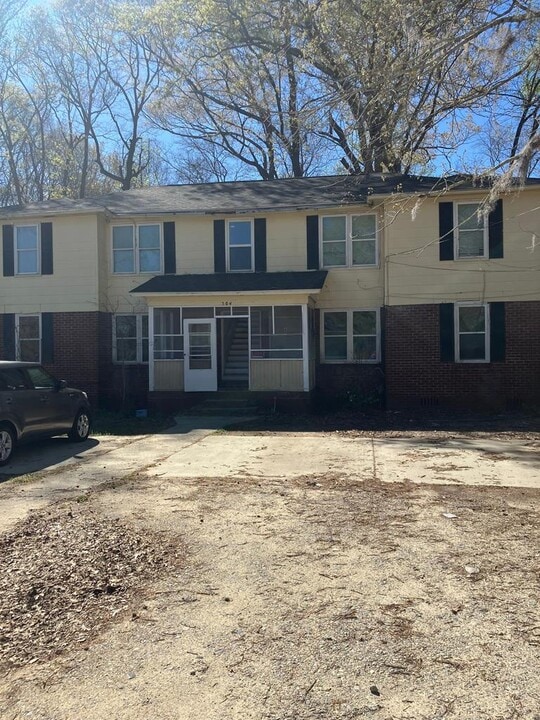 304 Loring Dr in Sumter, SC - Building Photo