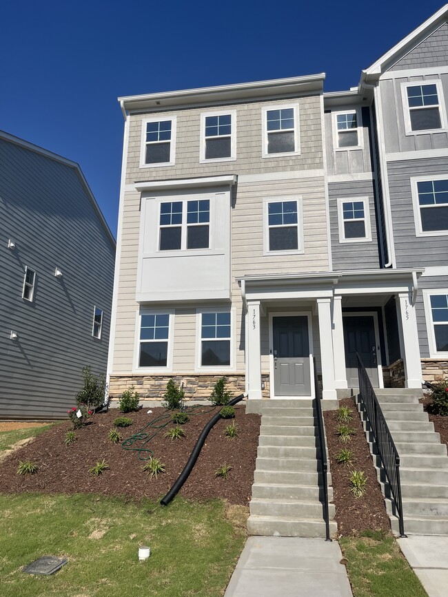 property at 1763 Barrett Run Trl
