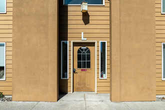 Stone Creek Apartments in Bend, OR - Building Photo - Building Photo