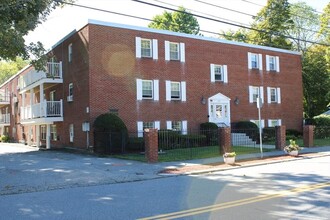 276 Albion St, Unit 24 in Wakefield, MA - Building Photo - Building Photo