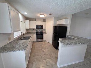 12303 Dapple Ln in Houston, TX - Foto de edificio - Building Photo