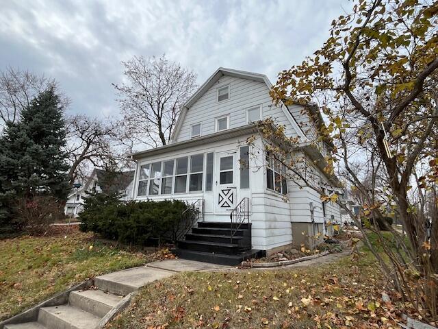 property at 99 Robert St