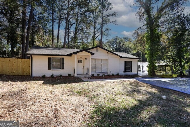 property at 1508 Peachcrest Rd