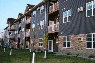 Burlington Apartments in West Fargo, ND - Foto de edificio - Building Photo