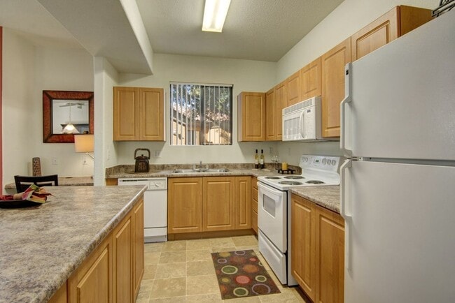 Arezzo in Phoenix, AZ - Foto de edificio - Building Photo