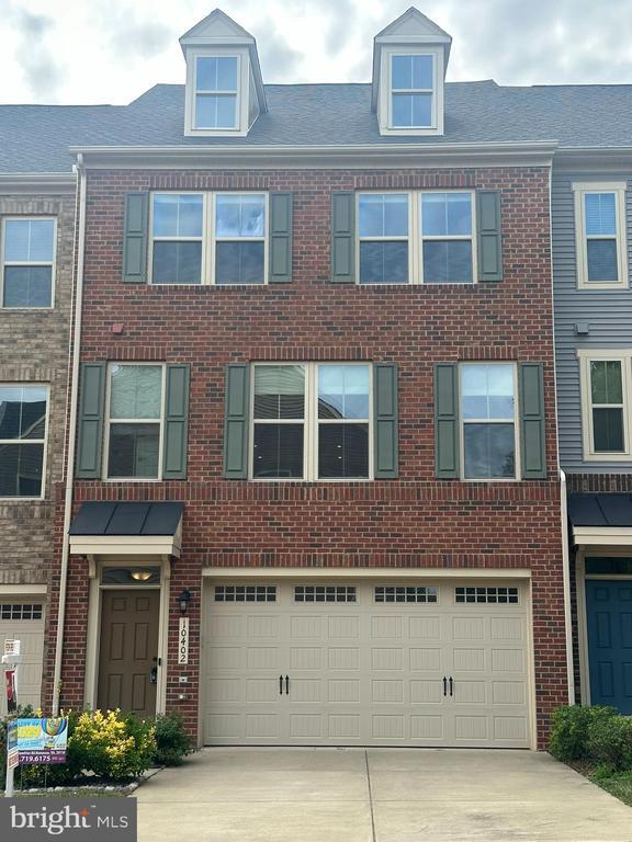 property at 10402 Steeplechase Run Ln