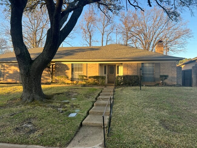 307 Hampton Ct in Longview, TX - Building Photo - Building Photo