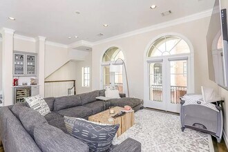 5309 Blossom St in Houston, TX - Building Photo - Building Photo